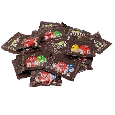 Milk Chocolate M&M's Fun Size – Regular Milk Chocolate Candy - Available In 1, 2, 3, And 5 Pound Resealable Bags 4 Milk Chocolate M&M's Fun Size – Regular Milk Chocolate Candy - Available In 1, 2, 3, And 5 Pound Resealable Bags - Image 4
