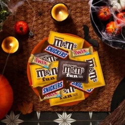 Mars - Snickers, Twix, M&M's, Halloween Chocolate Candy Variety Bag Fun Size - 30.94oz/55ct 14 Mars - Snickers, Twix, M&M's, Halloween Chocolate Candy Variety Bag Fun Size - 30.94oz/55ct -Halloween Costume Store GUEST f6204cbf baef 4fce a09a 3ffc363cdceb